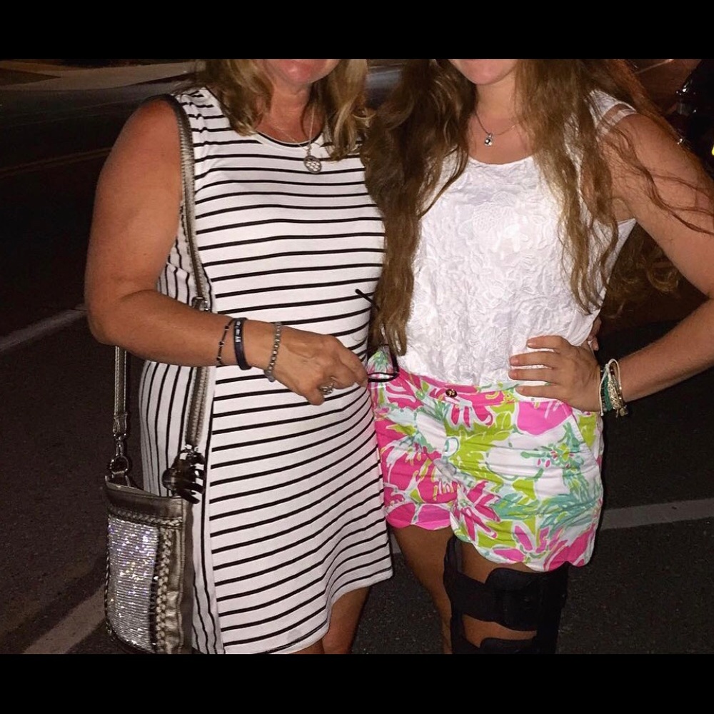 Lilly Pulitzer 5in Buttercup scalloped hem shorts
